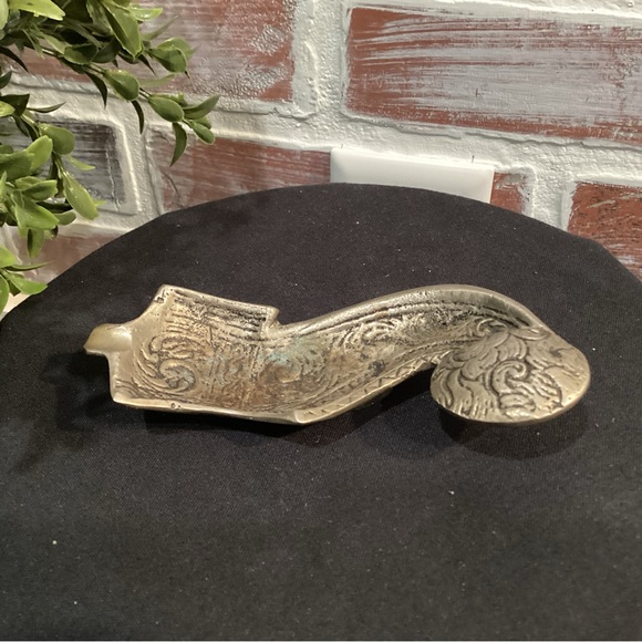 Vintage Metal Crafted Unique Boot Shoe Elf Slipper Ashtray - Rare - Collectible - Picture 6 of 11